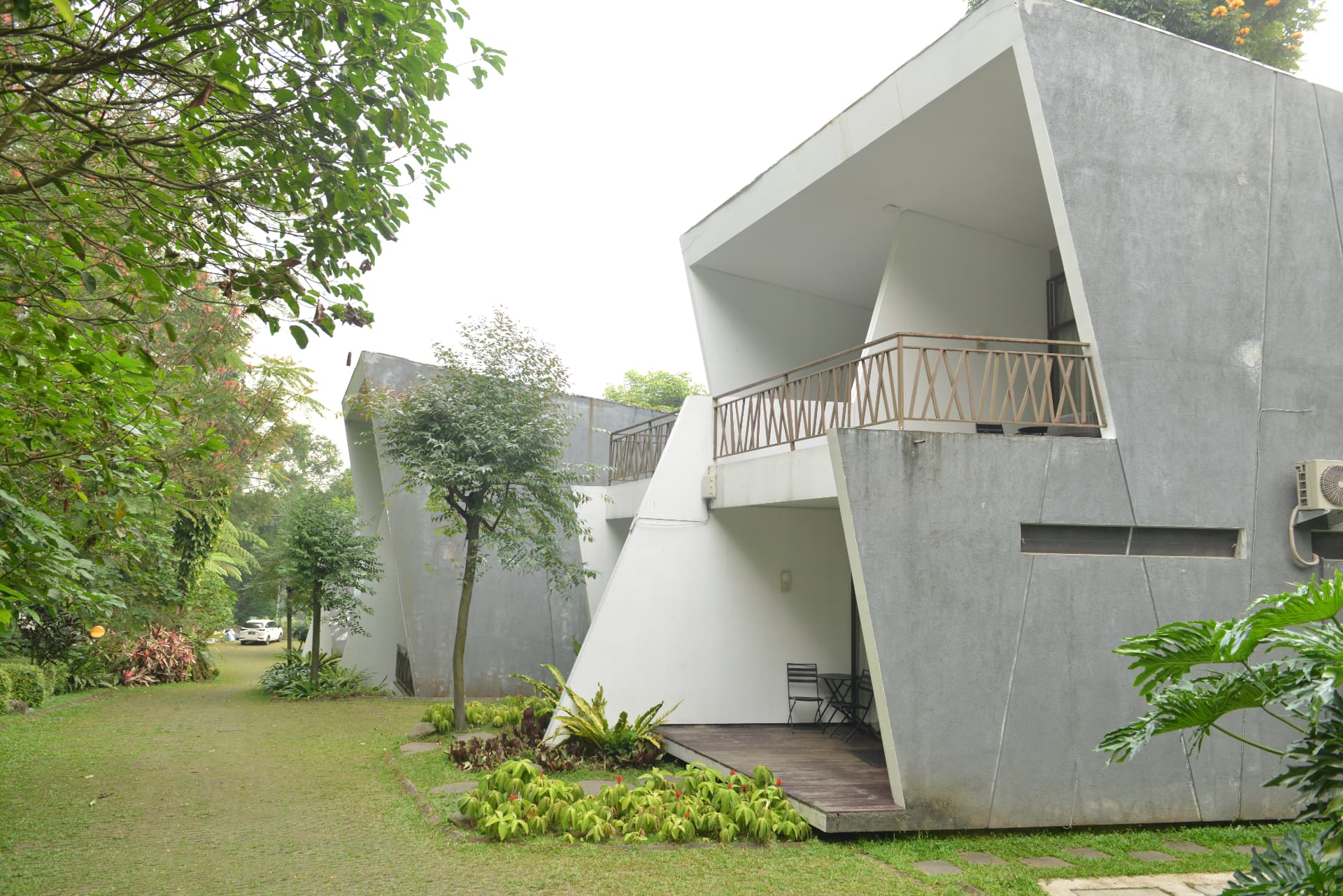 Lawangwangi gallery 10